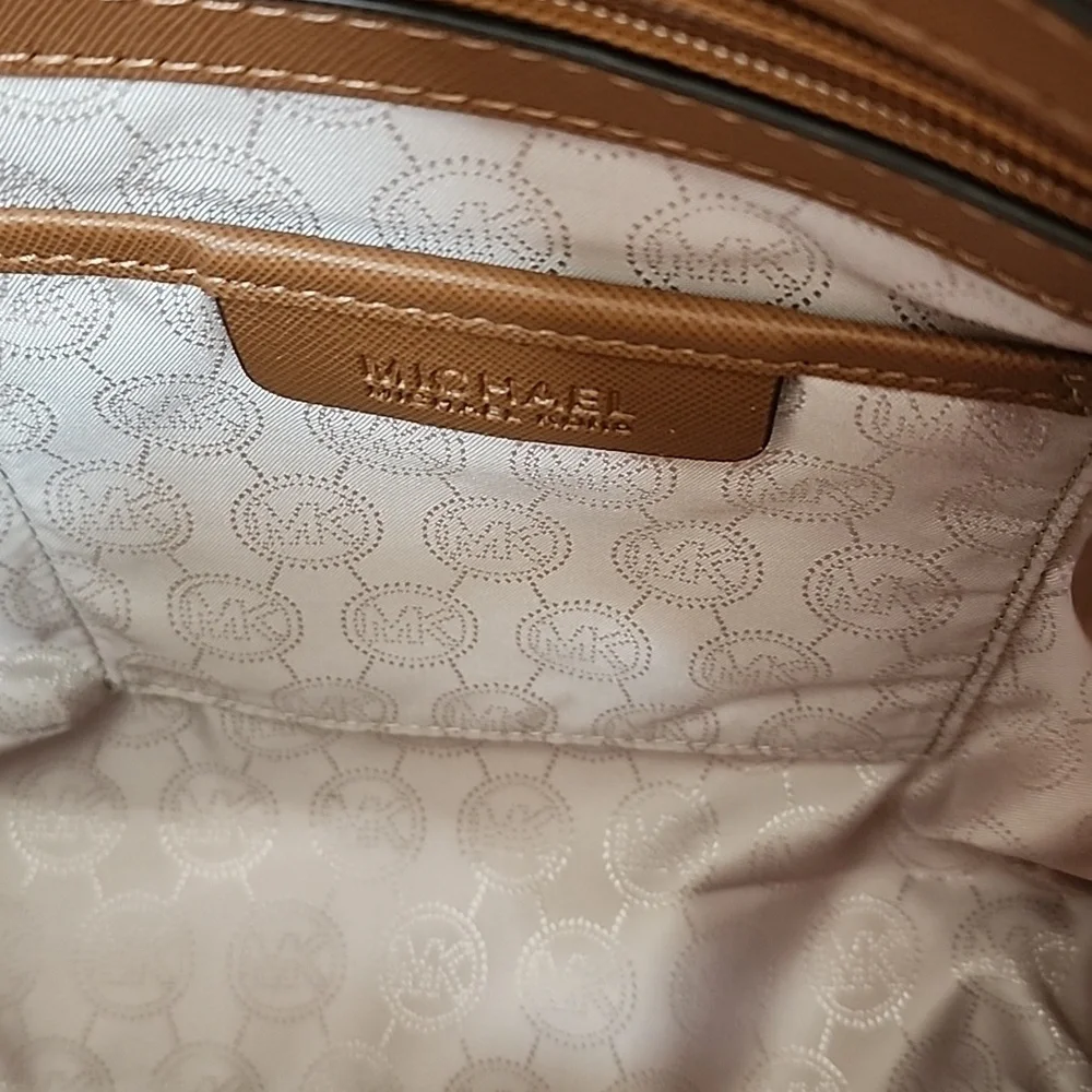 🌟❤️‍🔥 MICHAEL KORS East West TOTE BAG ❤️‍🔥🌟